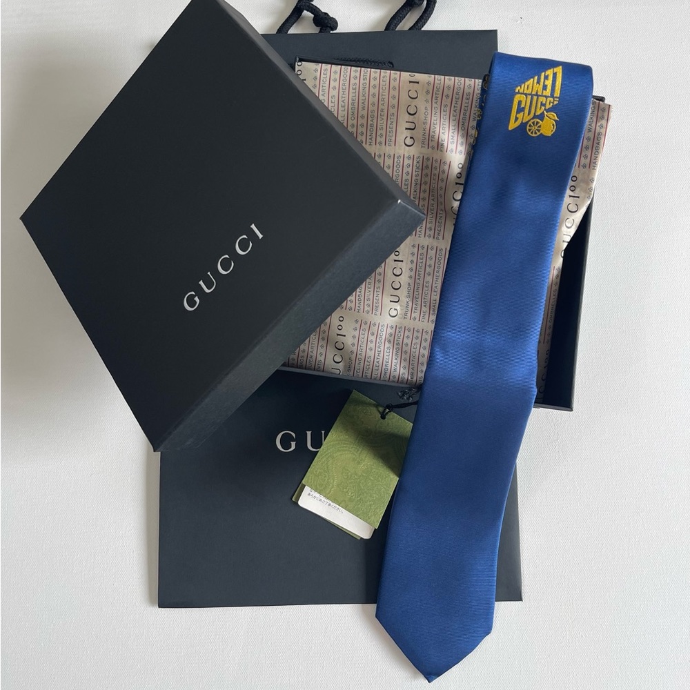 Authentic NewGucci 'Lemon Gucci' Jacquard Silk Tie - Picture 3 of 13